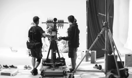 التقطيع البصري: 5 أدوات وتقنيات للمخرجين لتعزيز السرد السينمائي